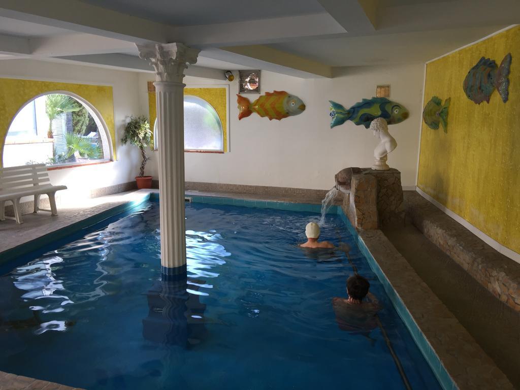 Hotel Villa Al Parco Форио Экстерьер фото