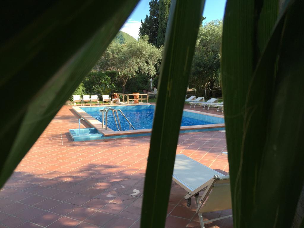 Hotel Villa Al Parco Форио Экстерьер фото